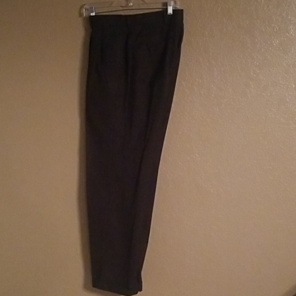Roundtree and Yorke dress pants